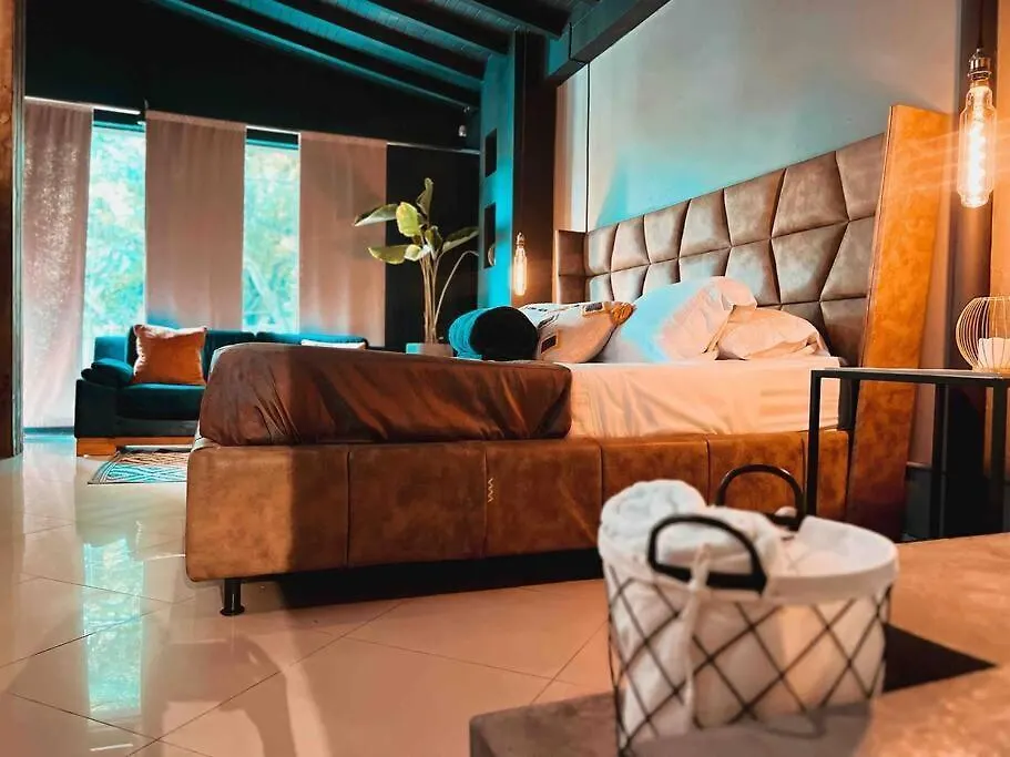 Suite Jacuzzi Provenza Problado Medellin